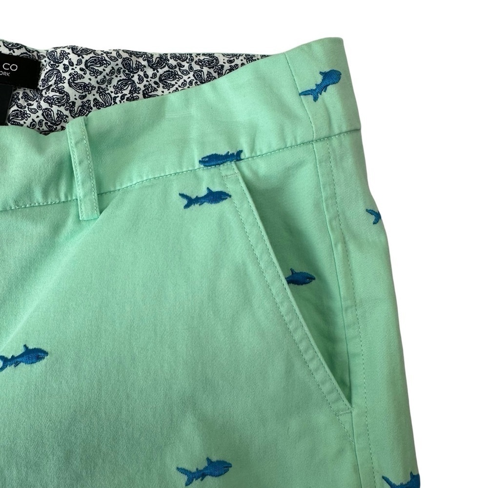 Jones & Co. Sherbet Green Embroidered Shark Flat-Front Classic Shorts, size 8 - Picture 3 of 7